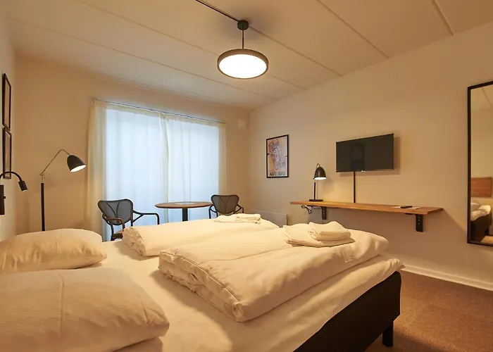 Motel Apartments