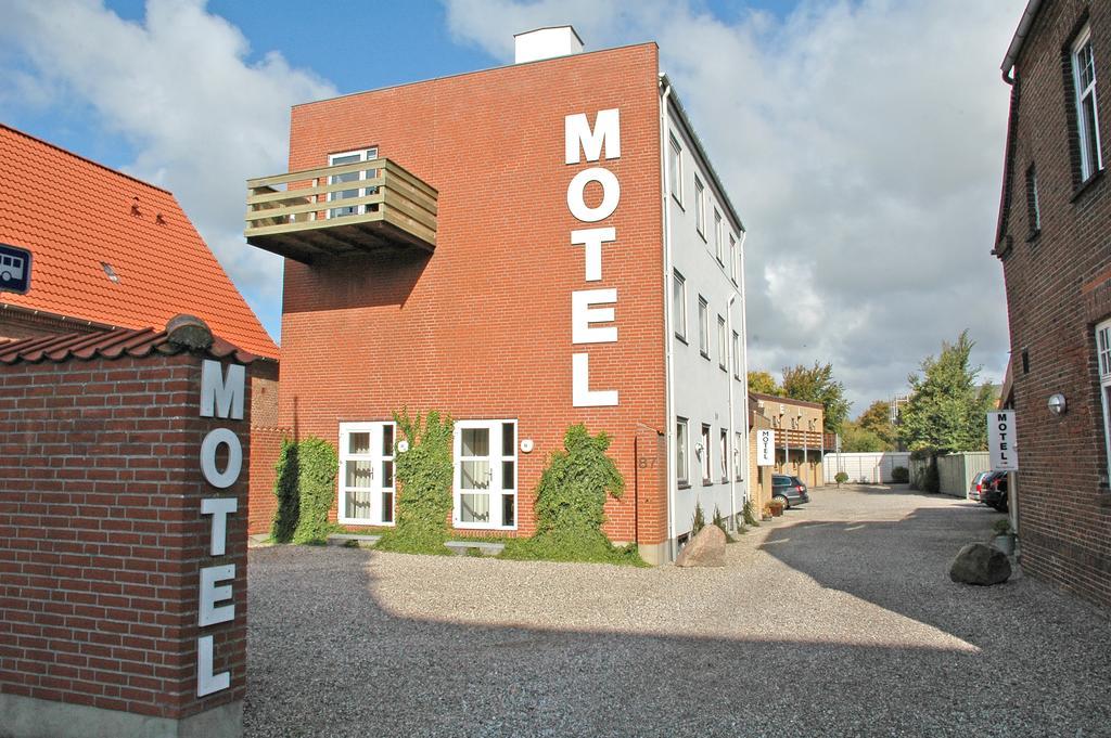 Motel Apartments Motel 3*